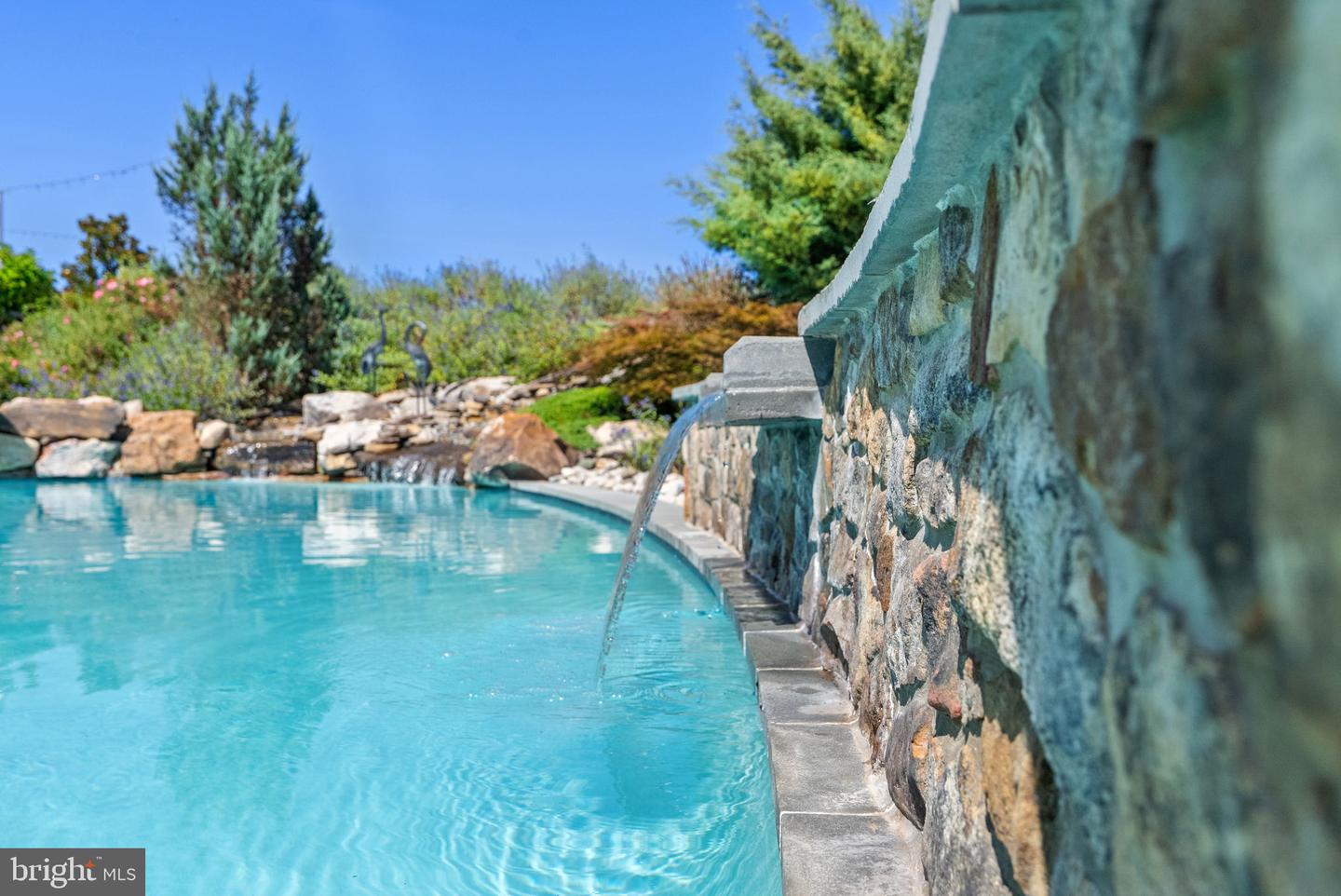 15124 OMEGA CT, WATERFORD, Virginia 20197, 5 Bedrooms Bedrooms, ,4 BathroomsBathrooms,Residential,For sale,15124 OMEGA CT,VALO2107468 MLS # VALO2107468