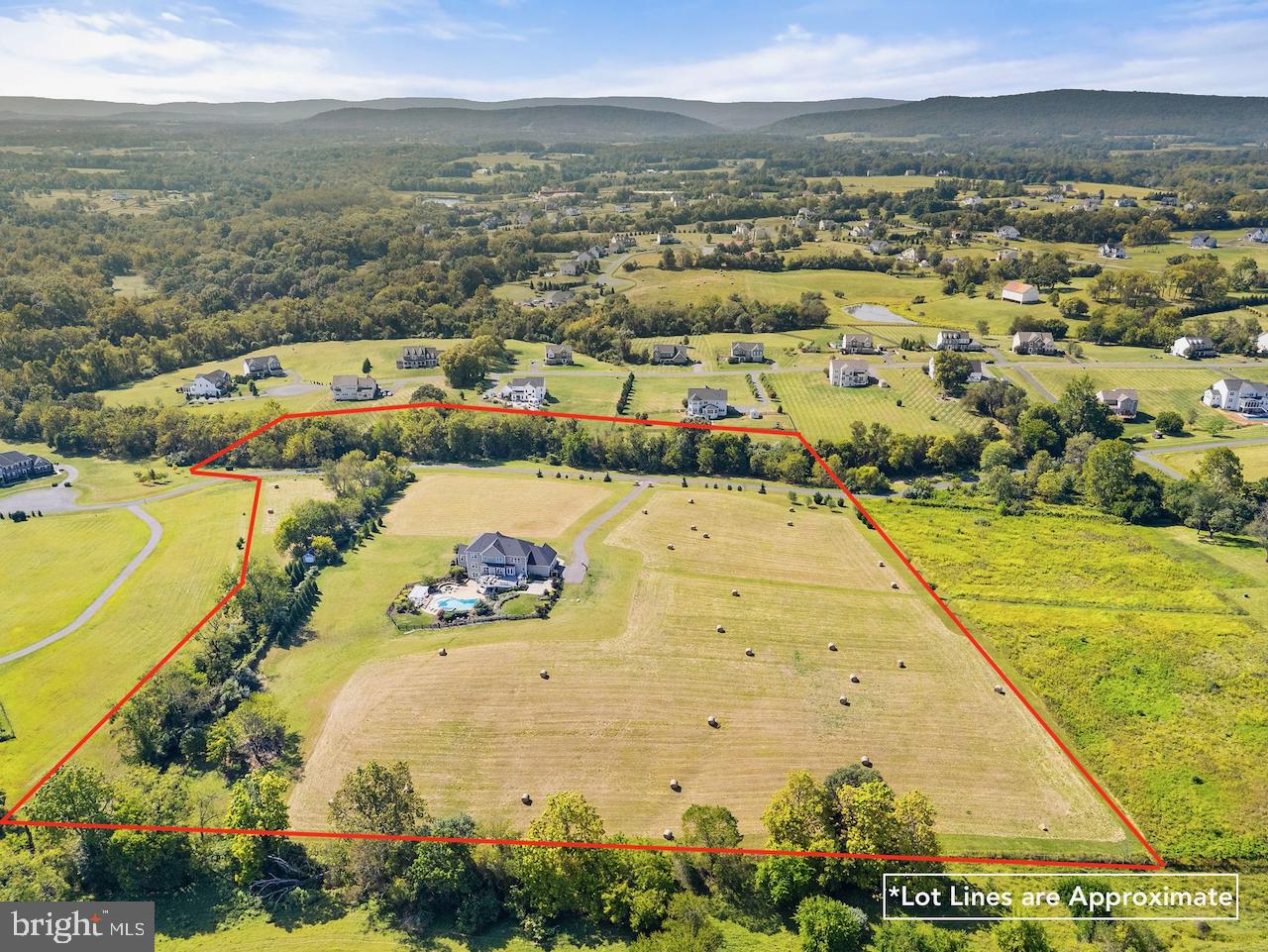 15124 OMEGA CT, WATERFORD, Virginia 20197, 5 Bedrooms Bedrooms, ,4 BathroomsBathrooms,Residential,For sale,15124 OMEGA CT,VALO2107468 MLS # VALO2107468
