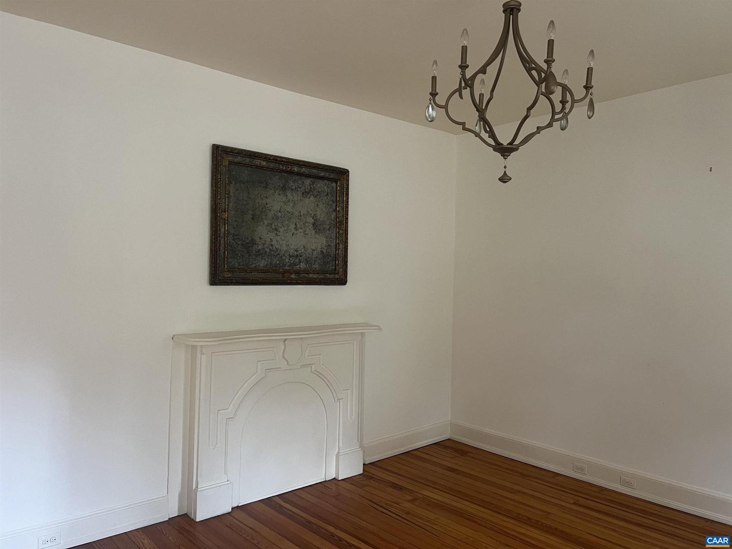 17 N WASHINGTON ST, STAUNTON, Virginia 24401, 3 Bedrooms Bedrooms, ,2 BathroomsBathrooms,Residential,For sale,17 N WASHINGTON ST,669294 MLS # 669294