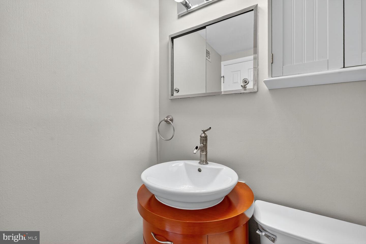 4343 CHERRY HILL RD #605, ARLINGTON, Virginia 22207, 2 Bedrooms Bedrooms, 8 Rooms Rooms,1 BathroomBathrooms,Residential,For sale,4343 CHERRY HILL RD #605,VAAR2064164 MLS # VAAR2064164