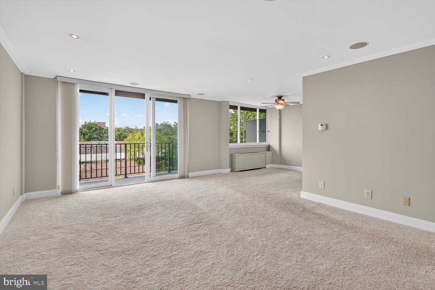 4343 CHERRY HILL RD #605, ARLINGTON, Virginia 22207, 2 Bedrooms Bedrooms, 8 Rooms Rooms,1 BathroomBathrooms,Residential,For sale,4343 CHERRY HILL RD #605,VAAR2064164 MLS # VAAR2064164