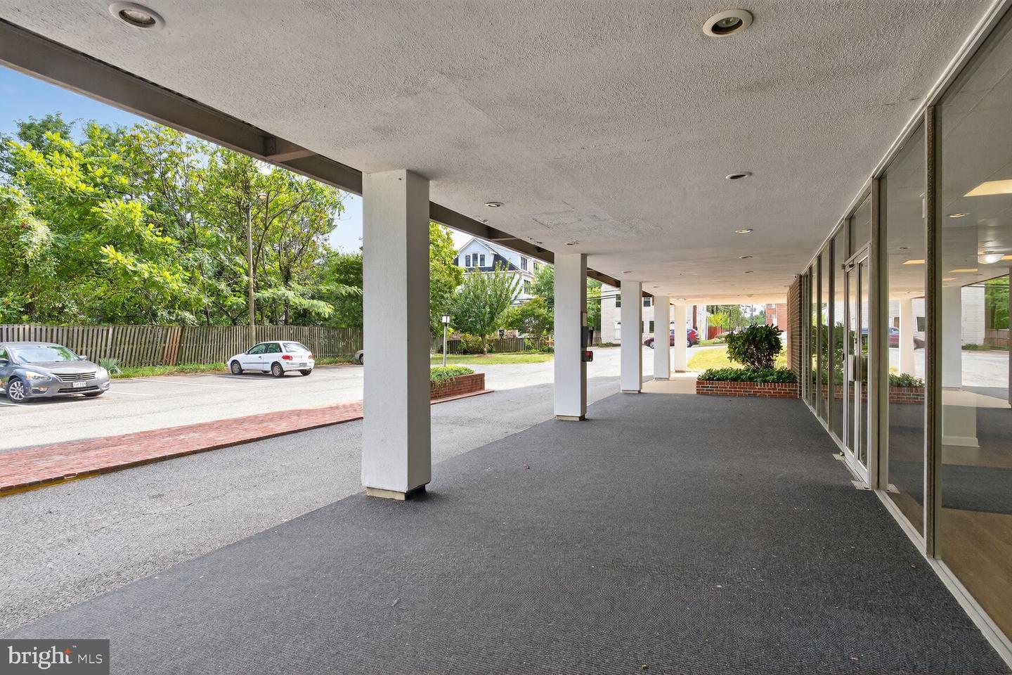 4343 CHERRY HILL RD #605, ARLINGTON, Virginia 22207, 2 Bedrooms Bedrooms, 8 Rooms Rooms,1 BathroomBathrooms,Residential,For sale,4343 CHERRY HILL RD #605,VAAR2064164 MLS # VAAR2064164