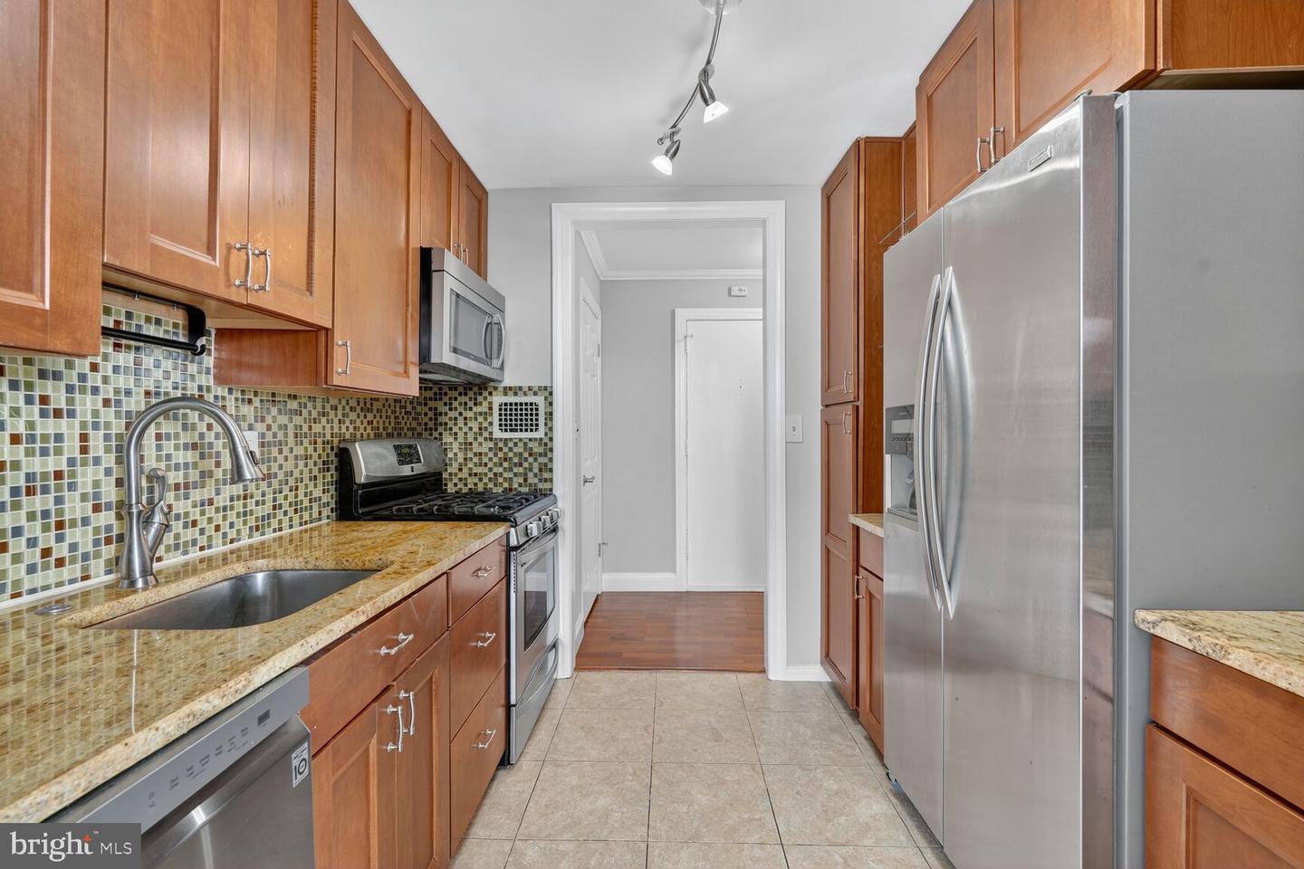 4343 CHERRY HILL RD #605, ARLINGTON, Virginia 22207, 2 Bedrooms Bedrooms, 8 Rooms Rooms,1 BathroomBathrooms,Residential,For sale,4343 CHERRY HILL RD #605,VAAR2064164 MLS # VAAR2064164