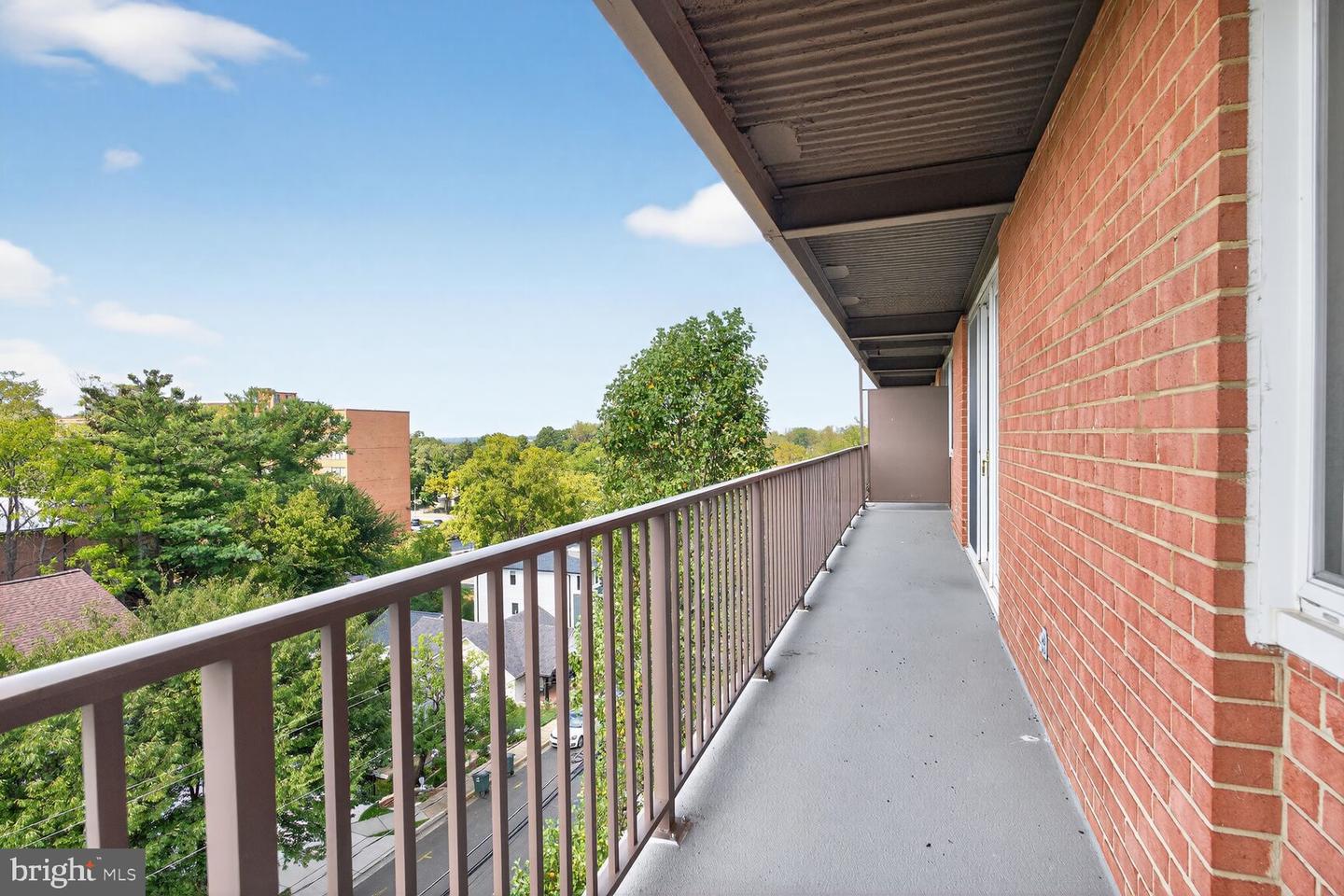 4343 CHERRY HILL RD #605, ARLINGTON, Virginia 22207, 2 Bedrooms Bedrooms, 8 Rooms Rooms,1 BathroomBathrooms,Residential,For sale,4343 CHERRY HILL RD #605,VAAR2064164 MLS # VAAR2064164
