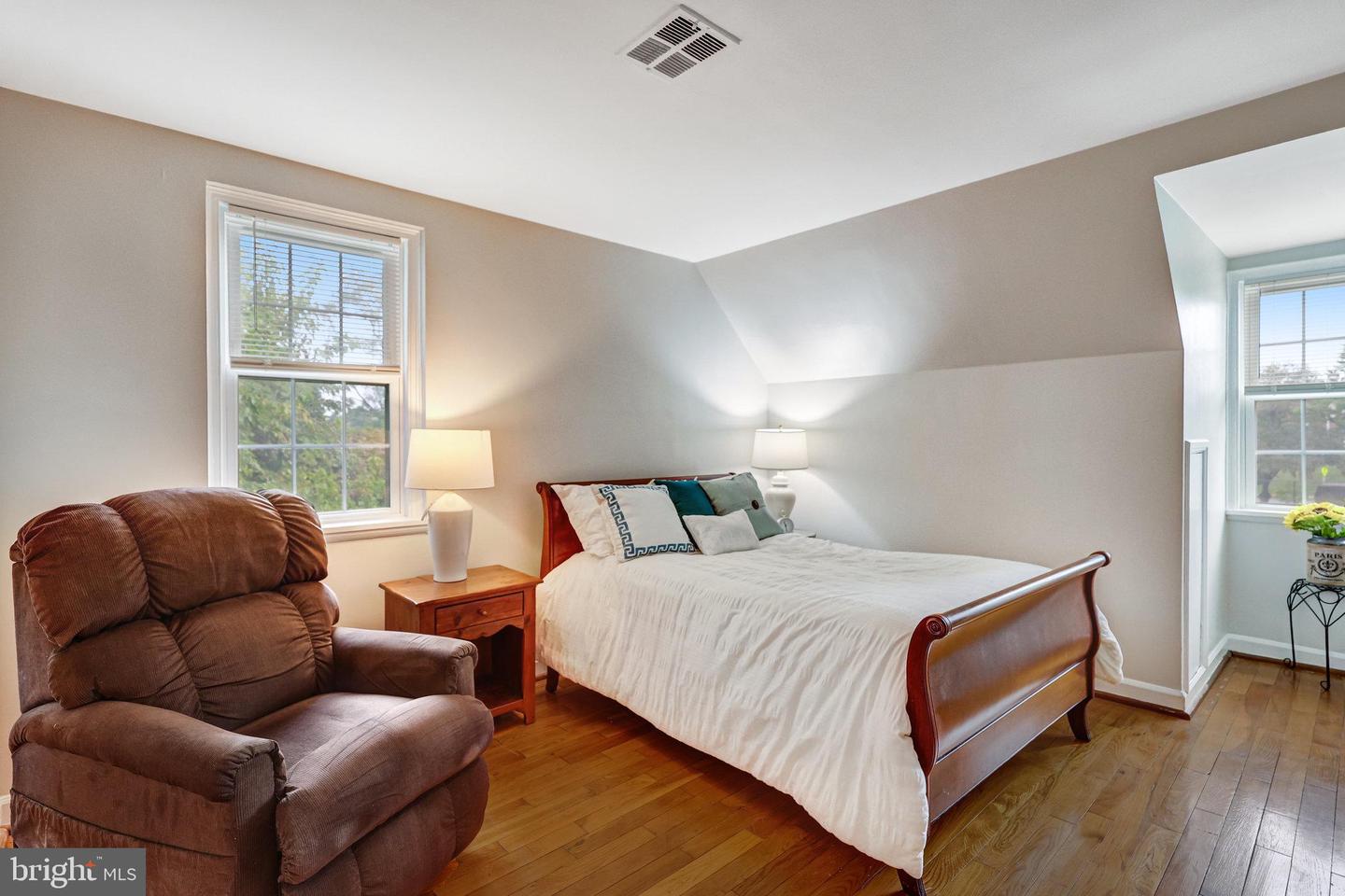 4698 36TH ST S #A, ARLINGTON, Virginia 22206, 1 Bedroom Bedrooms, ,2 BathroomsBathrooms,Residential,For sale,4698 36TH ST S #A,VAAR2064176 MLS # VAAR2064176