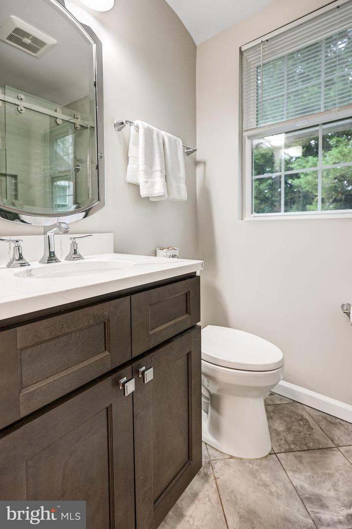 4698 36TH ST S #A, ARLINGTON, Virginia 22206, 1 Bedroom Bedrooms, ,2 BathroomsBathrooms,Residential,For sale,4698 36TH ST S #A,VAAR2064176 MLS # VAAR2064176