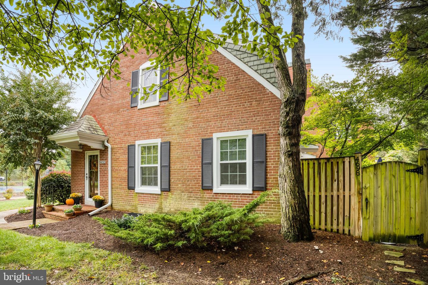 4698 36TH ST S #A, ARLINGTON, Virginia 22206, 1 Bedroom Bedrooms, ,2 BathroomsBathrooms,Residential,For sale,4698 36TH ST S #A,VAAR2064176 MLS # VAAR2064176