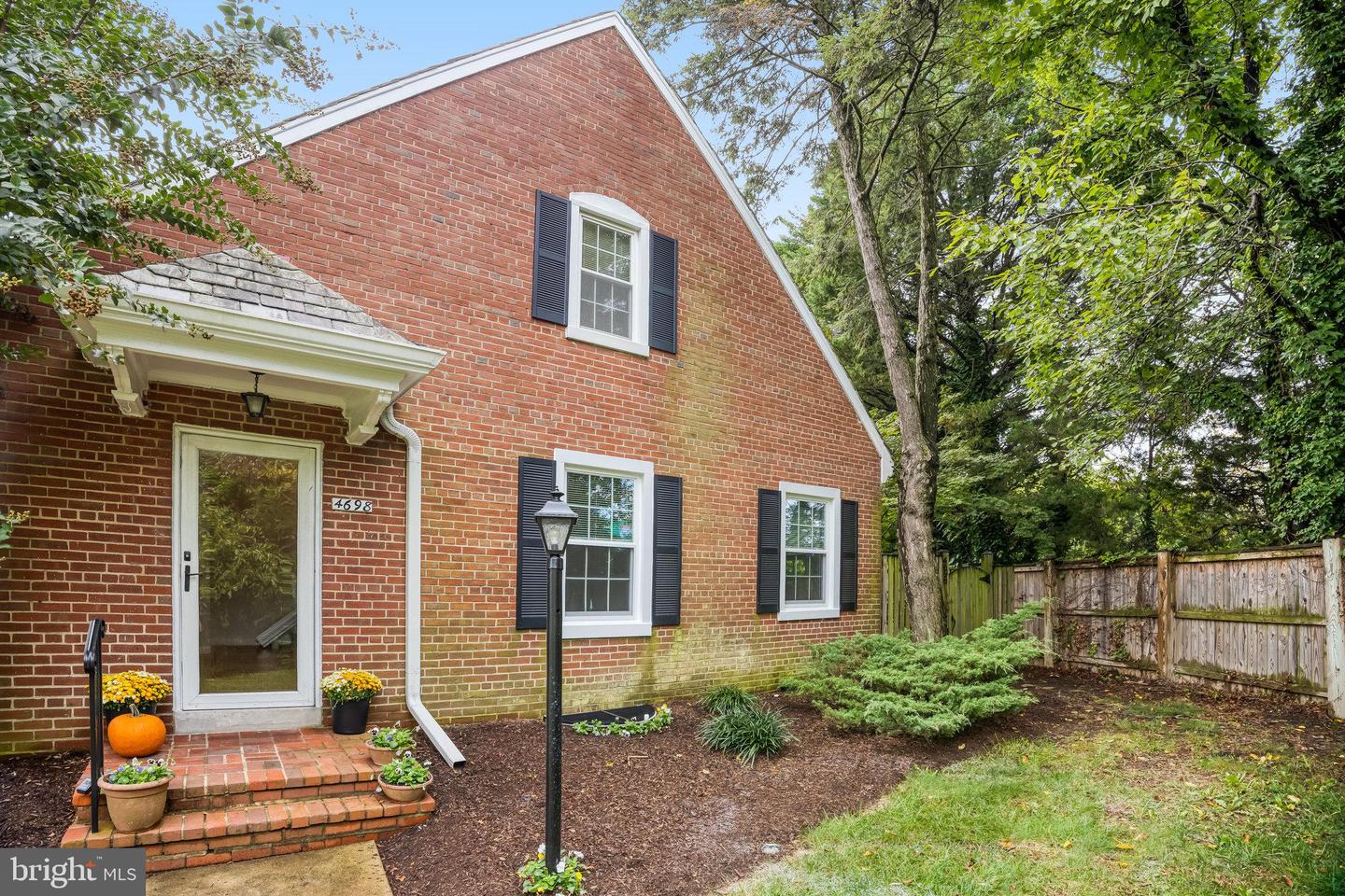 4698 36TH ST S #A, ARLINGTON, Virginia 22206, 1 Bedroom Bedrooms, ,2 BathroomsBathrooms,Residential,For sale,4698 36TH ST S #A,VAAR2064176 MLS # VAAR2064176