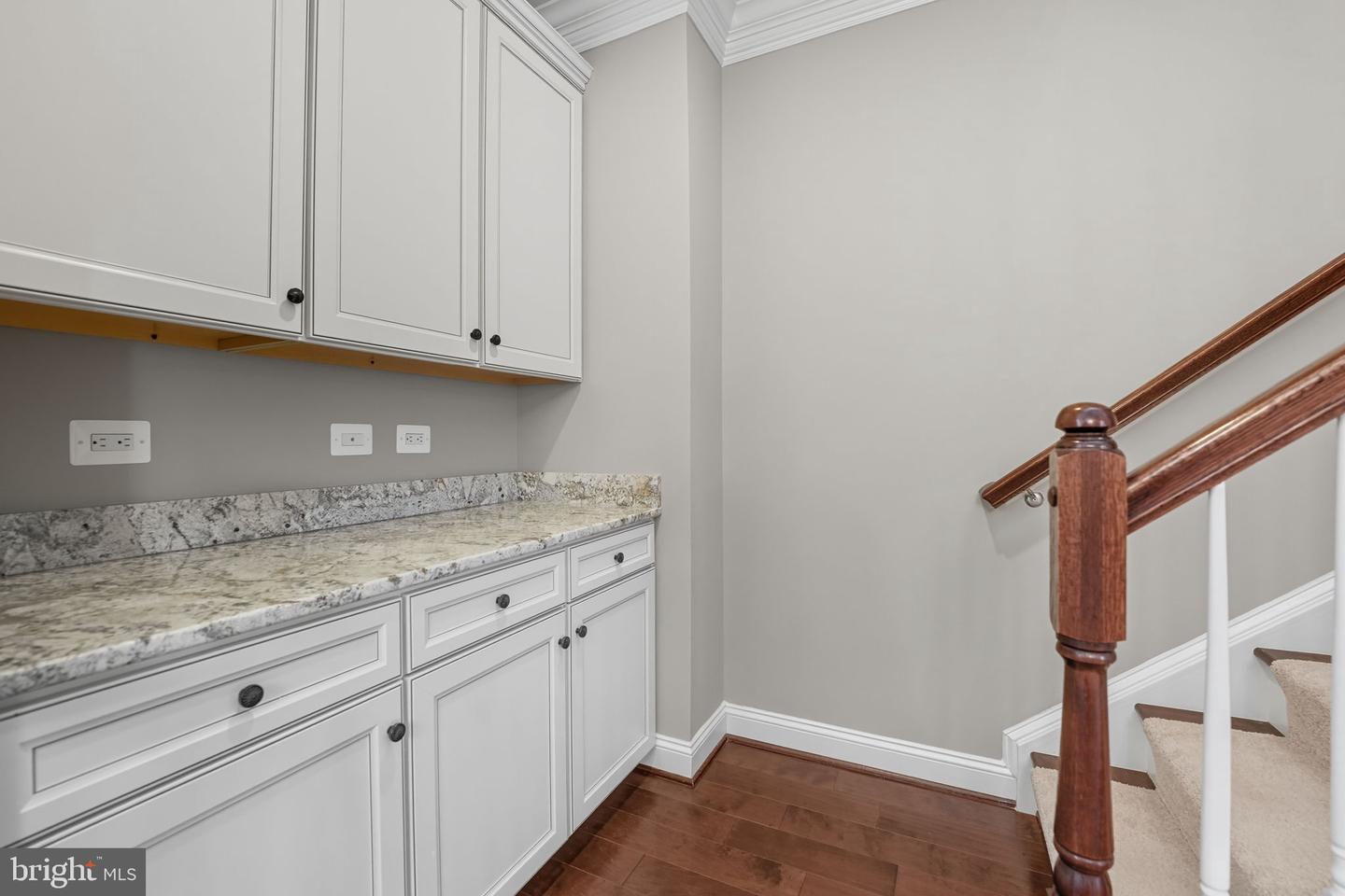 4316 CHAIN BRIDGE RD, FAIRFAX, Virginia 22030, 3 Bedrooms Bedrooms, ,3 BathroomsBathrooms,Residential,For sale,4316 CHAIN BRIDGE RD,VAFC2007092 MLS # VAFC2007092