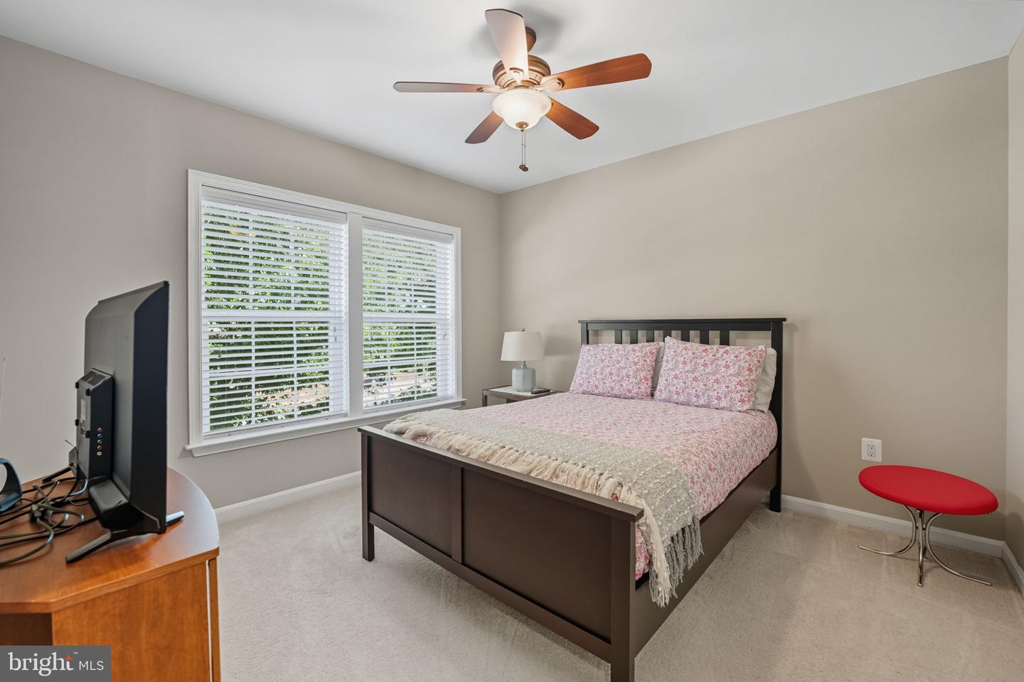 4316 CHAIN BRIDGE RD, FAIRFAX, Virginia 22030, 3 Bedrooms Bedrooms, ,3 BathroomsBathrooms,Residential,For sale,4316 CHAIN BRIDGE RD,VAFC2007092 MLS # VAFC2007092