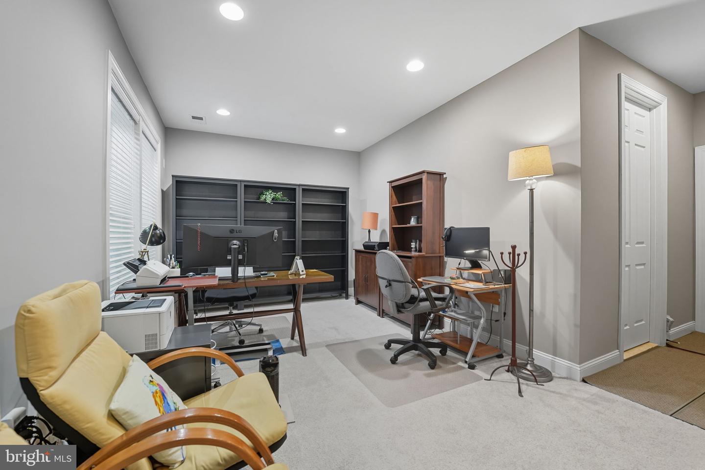 4316 CHAIN BRIDGE RD, FAIRFAX, Virginia 22030, 3 Bedrooms Bedrooms, ,3 BathroomsBathrooms,Residential,For sale,4316 CHAIN BRIDGE RD,VAFC2007092 MLS # VAFC2007092