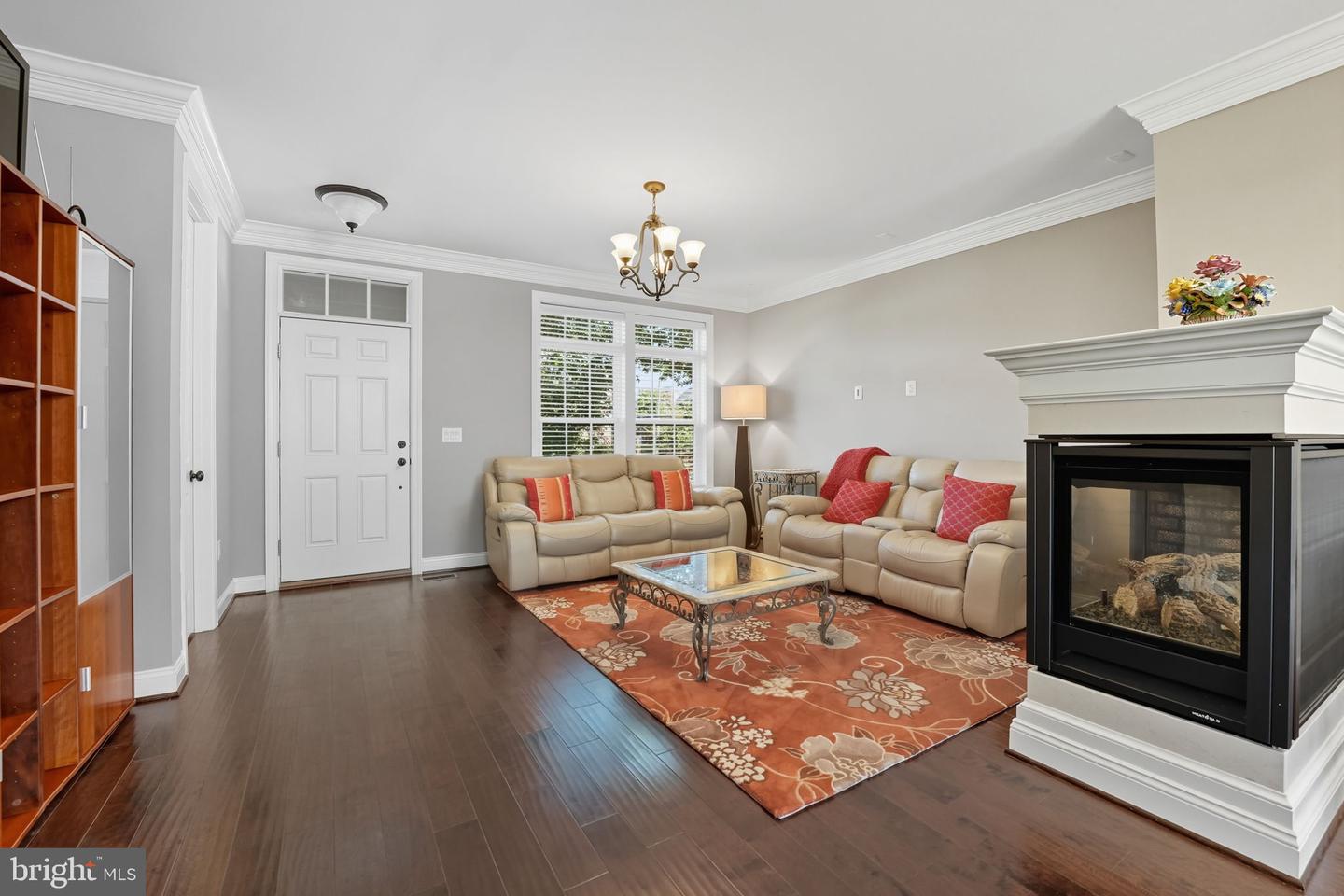 4316 CHAIN BRIDGE RD, FAIRFAX, Virginia 22030, 3 Bedrooms Bedrooms, ,3 BathroomsBathrooms,Residential,For sale,4316 CHAIN BRIDGE RD,VAFC2007092 MLS # VAFC2007092