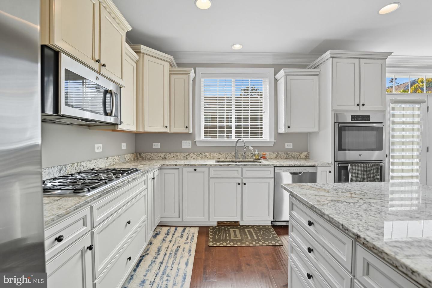 4316 CHAIN BRIDGE RD, FAIRFAX, Virginia 22030, 3 Bedrooms Bedrooms, ,3 BathroomsBathrooms,Residential,For sale,4316 CHAIN BRIDGE RD,VAFC2007092 MLS # VAFC2007092