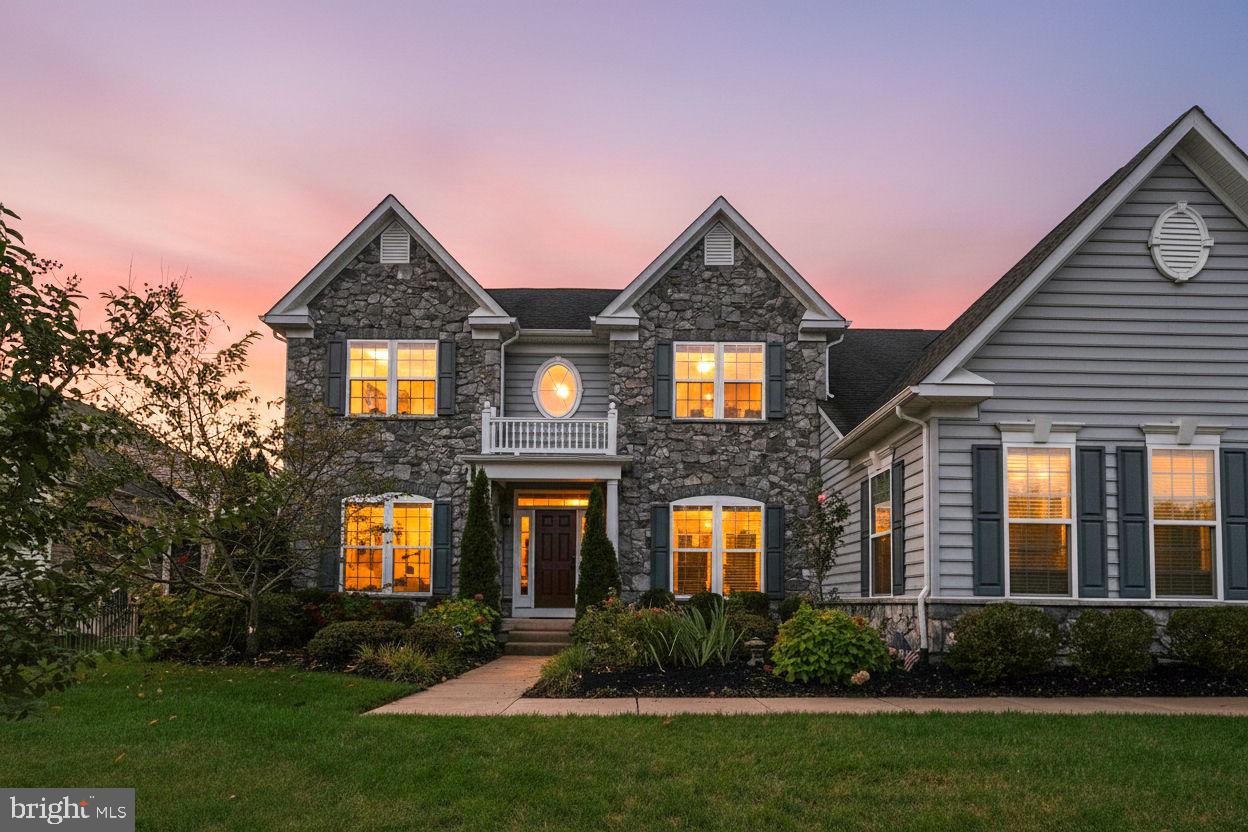 42549 FAWN MEADOW PL, CHANTILLY, Virginia 20152, 4 Bedrooms Bedrooms, ,4 BathroomsBathrooms,Residential,For sale,42549 FAWN MEADOW PL,VALO2107678 MLS # VALO2107678