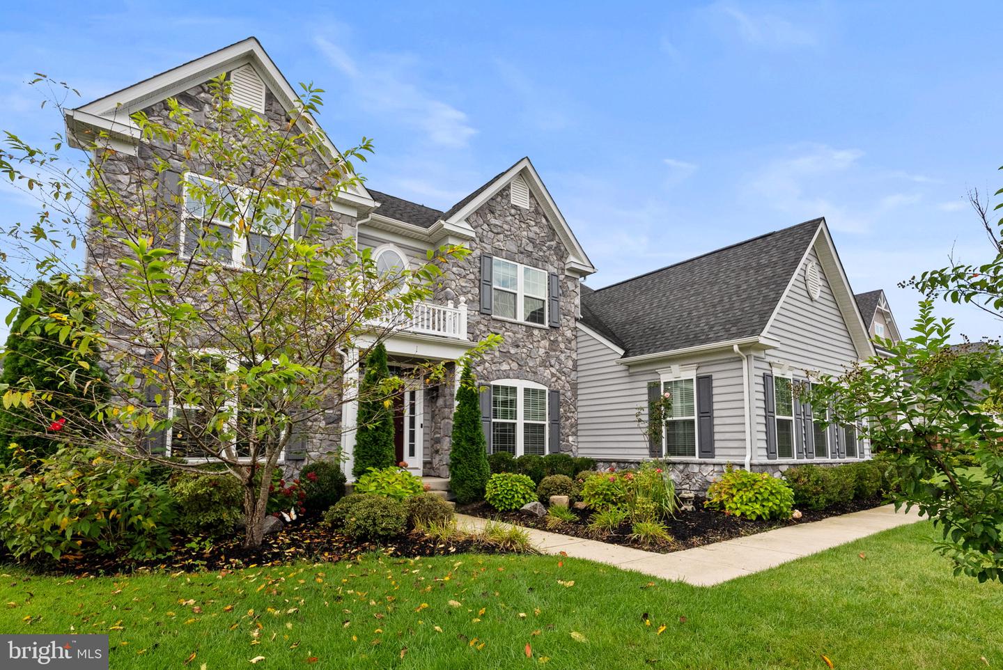 42549 FAWN MEADOW PL, CHANTILLY, Virginia 20152, 4 Bedrooms Bedrooms, ,4 BathroomsBathrooms,Residential,For sale,42549 FAWN MEADOW PL,VALO2107678 MLS # VALO2107678