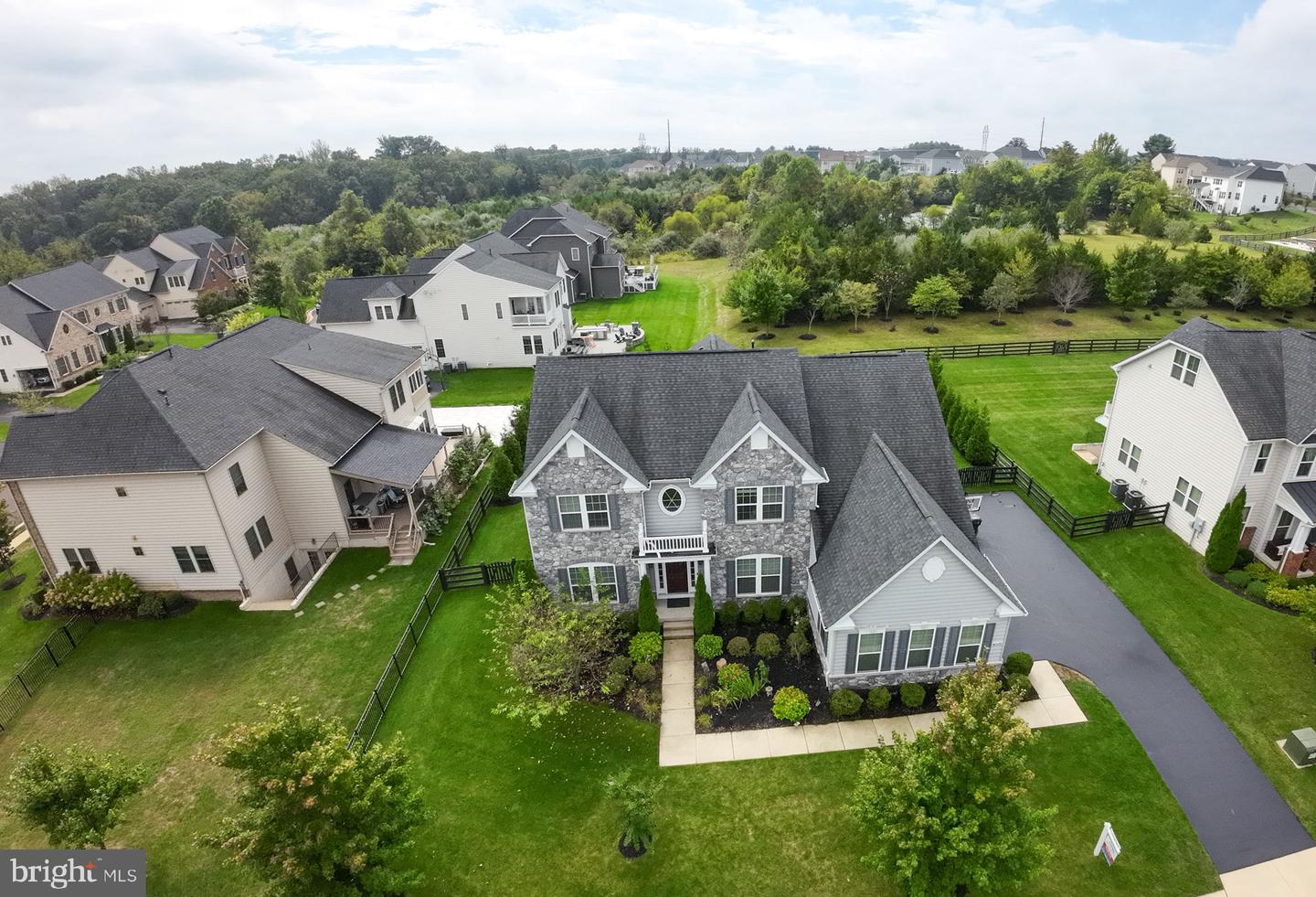 42549 FAWN MEADOW PL, CHANTILLY, Virginia 20152, 4 Bedrooms Bedrooms, ,4 BathroomsBathrooms,Residential,For sale,42549 FAWN MEADOW PL,VALO2107678 MLS # VALO2107678