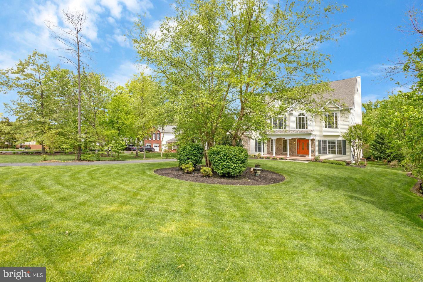 19834 SMITH CIR, ASHBURN, Virginia 20147, 4 Bedrooms Bedrooms, 9 Rooms Rooms,4 BathroomsBathrooms,Residential,For sale,19834 SMITH CIR,VALO2107692 MLS # VALO2107692