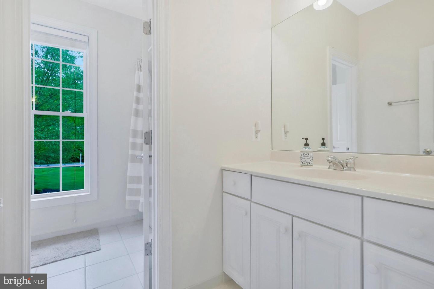 19834 SMITH CIR, ASHBURN, Virginia 20147, 4 Bedrooms Bedrooms, 9 Rooms Rooms,4 BathroomsBathrooms,Residential,For sale,19834 SMITH CIR,VALO2107692 MLS # VALO2107692