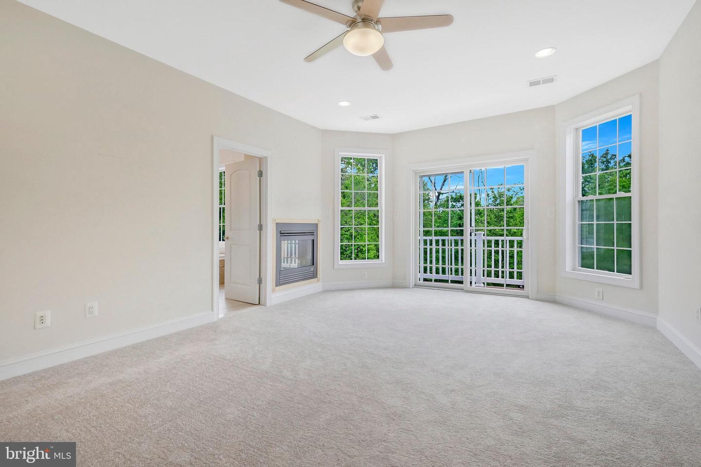 19834 SMITH CIR, ASHBURN, Virginia 20147, 4 Bedrooms Bedrooms, 9 Rooms Rooms,4 BathroomsBathrooms,Residential,For sale,19834 SMITH CIR,VALO2107692 MLS # VALO2107692