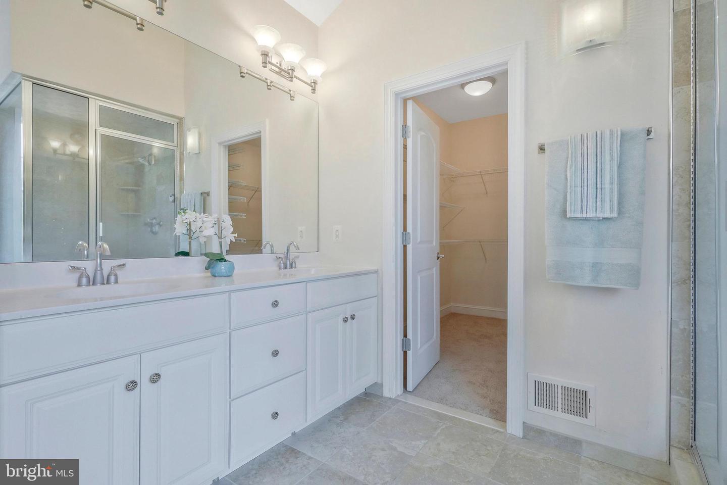 19834 SMITH CIR, ASHBURN, Virginia 20147, 4 Bedrooms Bedrooms, 9 Rooms Rooms,4 BathroomsBathrooms,Residential,For sale,19834 SMITH CIR,VALO2107692 MLS # VALO2107692