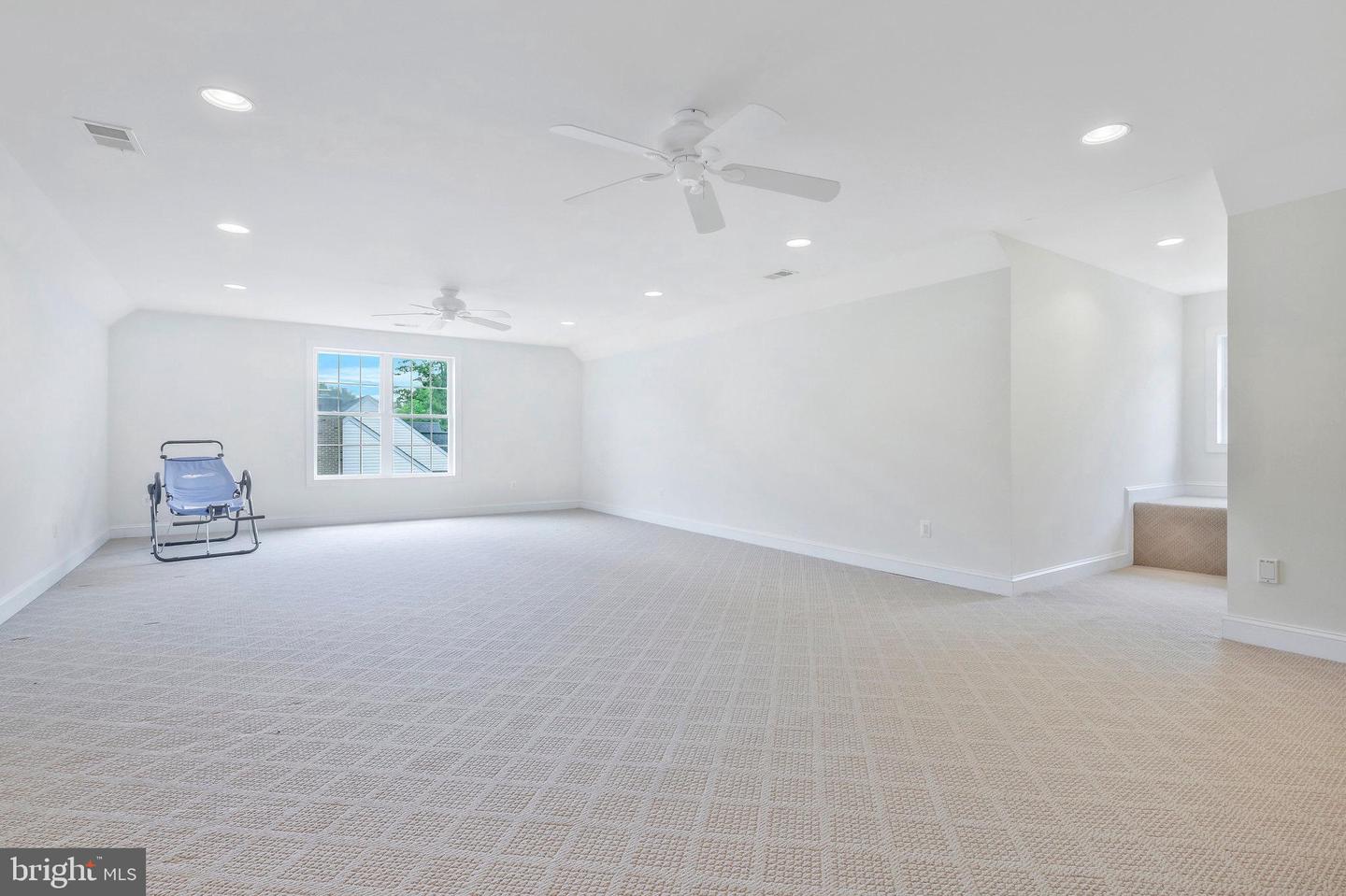 19834 SMITH CIR, ASHBURN, Virginia 20147, 4 Bedrooms Bedrooms, 9 Rooms Rooms,4 BathroomsBathrooms,Residential,For sale,19834 SMITH CIR,VALO2107692 MLS # VALO2107692