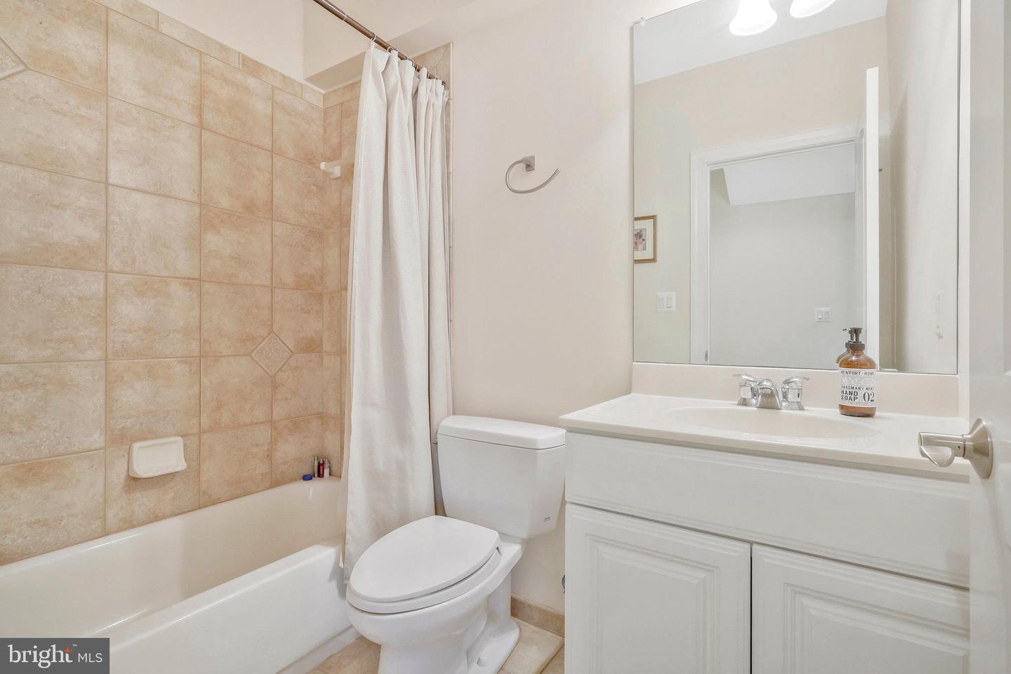 19834 SMITH CIR, ASHBURN, Virginia 20147, 4 Bedrooms Bedrooms, 9 Rooms Rooms,4 BathroomsBathrooms,Residential,For sale,19834 SMITH CIR,VALO2107692 MLS # VALO2107692