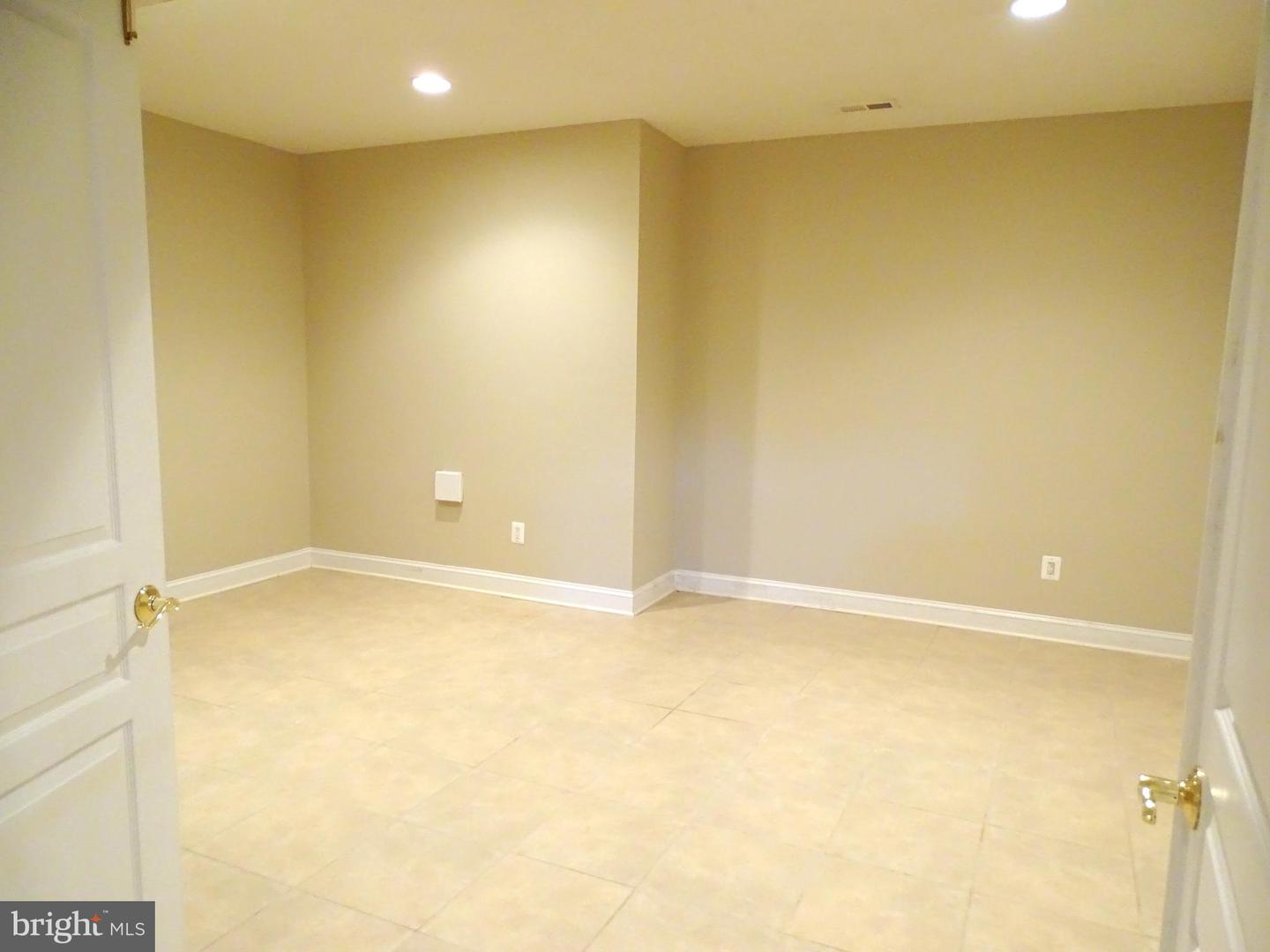 42623 TRAPPE ROCK CT, ASHBURN, Virginia 20148, 7 Bedrooms Bedrooms, 17 Rooms Rooms,7 BathroomsBathrooms,Residential,For sale,42623 TRAPPE ROCK CT,VALO2107666 MLS # VALO2107666