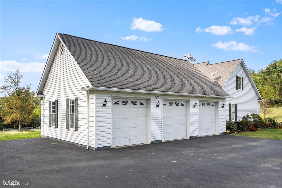 3938 REMOUNT RD, FRONT ROYAL, Virginia 22630, 5 Bedrooms Bedrooms, 20 Rooms Rooms,3 BathroomsBathrooms,Residential,For sale,3938 REMOUNT RD,VAWR2012432 MLS # VAWR2012432