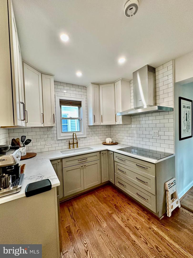2905 CARLTON AVE NE, WASHINGTON, District Of Columbia 20018, 3 Bedrooms Bedrooms, ,1 BathroomBathrooms,Residential,For sale,2905 CARLTON AVE NE,DCDC2224006 MLS # DCDC2224006