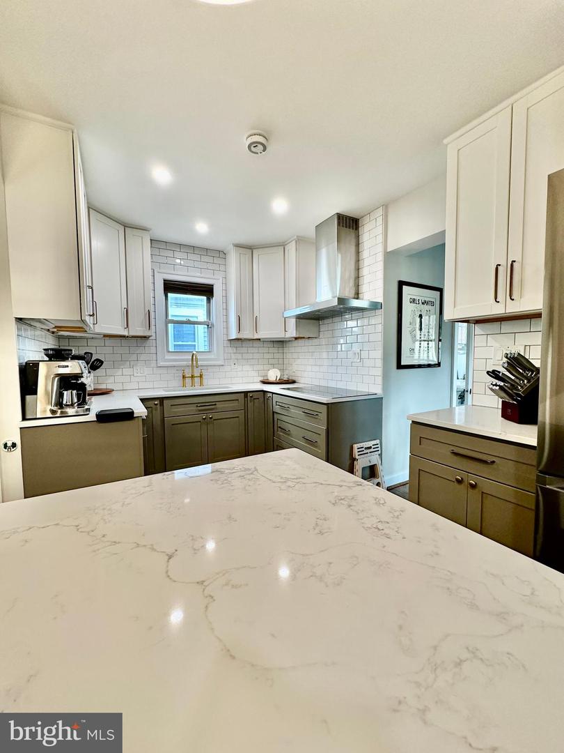2905 CARLTON AVE NE, WASHINGTON, District Of Columbia 20018, 3 Bedrooms Bedrooms, ,1 BathroomBathrooms,Residential,For sale,2905 CARLTON AVE NE,DCDC2224006 MLS # DCDC2224006