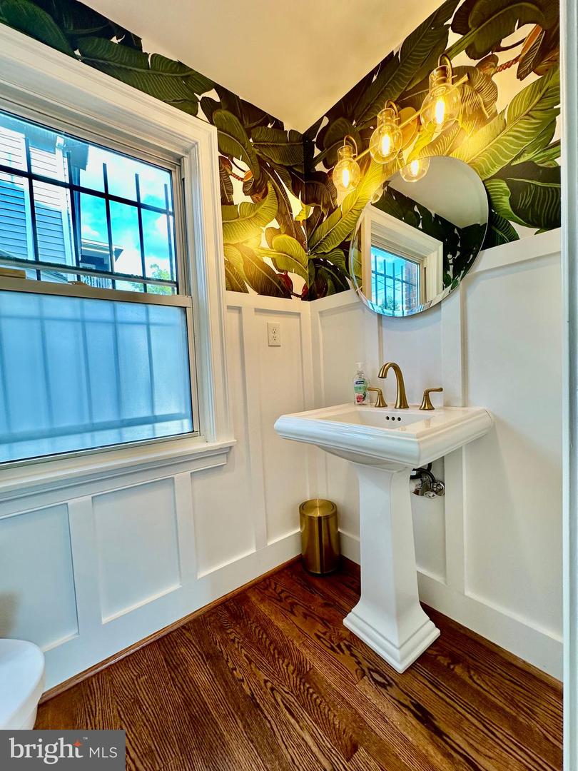 2905 CARLTON AVE NE, WASHINGTON, District Of Columbia 20018, 3 Bedrooms Bedrooms, ,1 BathroomBathrooms,Residential,For sale,2905 CARLTON AVE NE,DCDC2224006 MLS # DCDC2224006