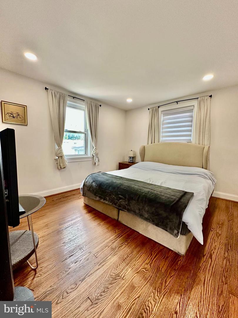 2905 CARLTON AVE NE, WASHINGTON, District Of Columbia 20018, 3 Bedrooms Bedrooms, ,1 BathroomBathrooms,Residential,For sale,2905 CARLTON AVE NE,DCDC2224006 MLS # DCDC2224006