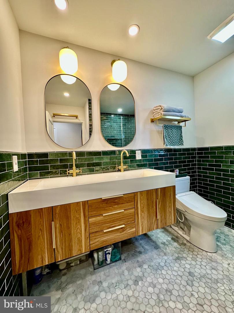 2905 CARLTON AVE NE, WASHINGTON, District Of Columbia 20018, 3 Bedrooms Bedrooms, ,1 BathroomBathrooms,Residential,For sale,2905 CARLTON AVE NE,DCDC2224006 MLS # DCDC2224006
