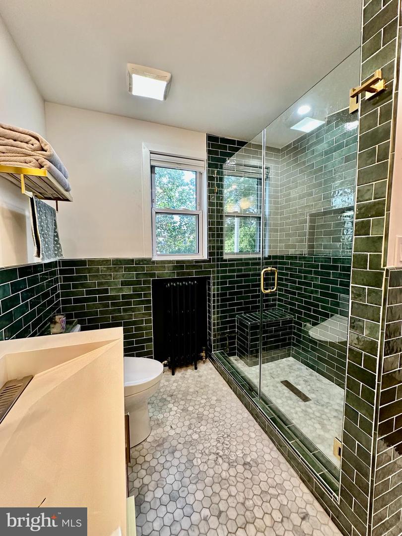 2905 CARLTON AVE NE, WASHINGTON, District Of Columbia 20018, 3 Bedrooms Bedrooms, ,1 BathroomBathrooms,Residential,For sale,2905 CARLTON AVE NE,DCDC2224006 MLS # DCDC2224006