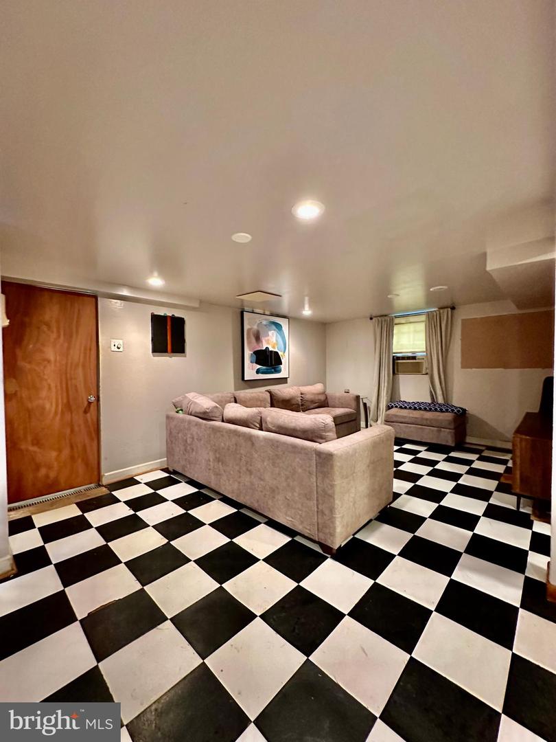 2905 CARLTON AVE NE, WASHINGTON, District Of Columbia 20018, 3 Bedrooms Bedrooms, ,1 BathroomBathrooms,Residential,For sale,2905 CARLTON AVE NE,DCDC2224006 MLS # DCDC2224006
