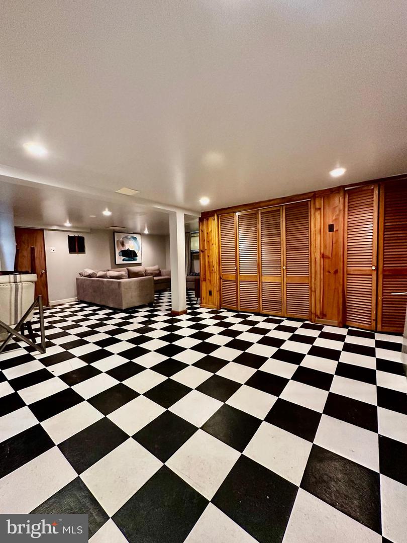 2905 CARLTON AVE NE, WASHINGTON, District Of Columbia 20018, 3 Bedrooms Bedrooms, ,1 BathroomBathrooms,Residential,For sale,2905 CARLTON AVE NE,DCDC2224006 MLS # DCDC2224006