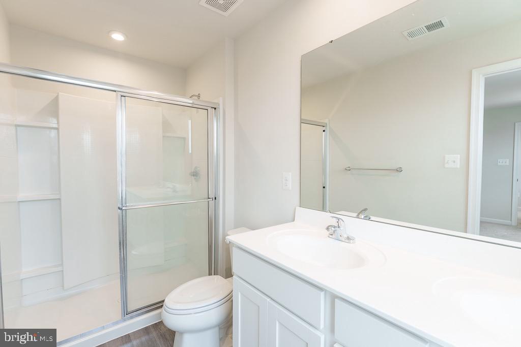 163 EMMET ST, MIDDLETOWN, Virginia 22645, 4 Bedrooms Bedrooms, 9 Rooms Rooms,2 BathroomsBathrooms,Residential,For sale,163 EMMET ST,VAFV2037012 MLS # VAFV2037012