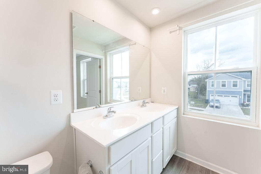 163 EMMET ST, MIDDLETOWN, Virginia 22645, 4 Bedrooms Bedrooms, 9 Rooms Rooms,2 BathroomsBathrooms,Residential,For sale,163 EMMET ST,VAFV2037012 MLS # VAFV2037012
