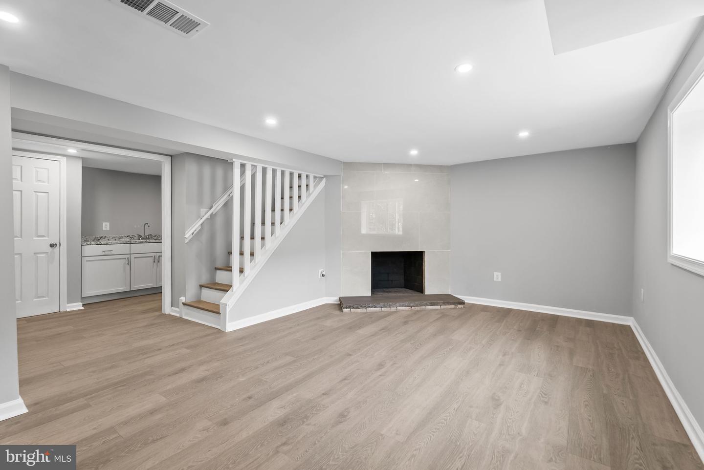 5822 BROOKVIEW DR, ALEXANDRIA, Virginia 22310, 5 Bedrooms Bedrooms, ,2 BathroomsBathrooms,Residential,For sale,5822 BROOKVIEW DR,VAFX2269258 MLS # VAFX2269258