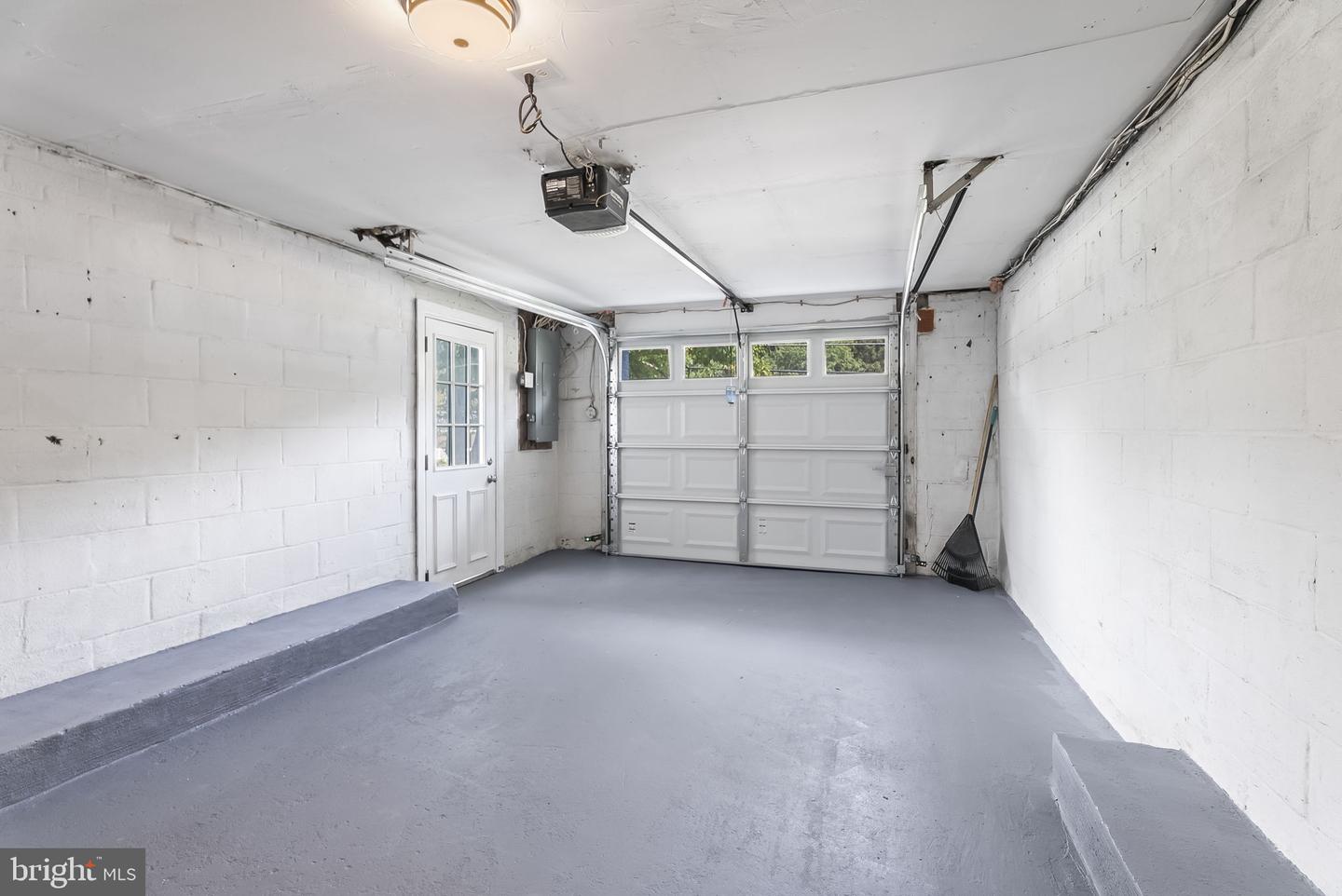 5822 BROOKVIEW DR, ALEXANDRIA, Virginia 22310, 5 Bedrooms Bedrooms, ,2 BathroomsBathrooms,Residential,For sale,5822 BROOKVIEW DR,VAFX2269258 MLS # VAFX2269258