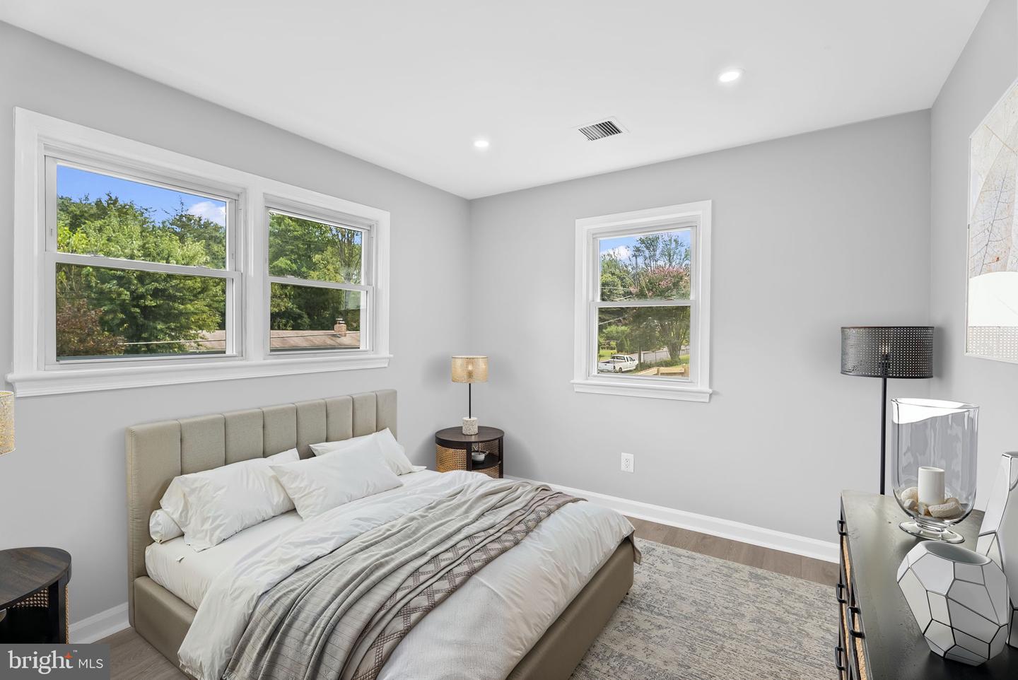 5822 BROOKVIEW DR, ALEXANDRIA, Virginia 22310, 5 Bedrooms Bedrooms, ,2 BathroomsBathrooms,Residential,For sale,5822 BROOKVIEW DR,VAFX2269258 MLS # VAFX2269258