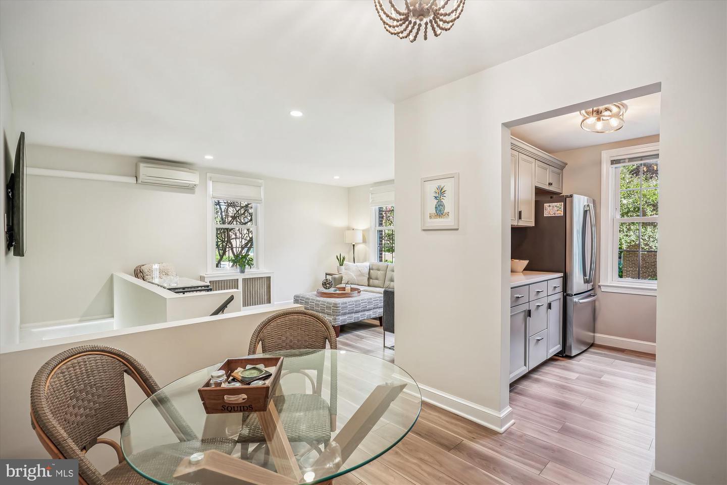 2718 ORDWAY ST NW #2, WASHINGTON, District Of Columbia 20008, 2 Bedrooms Bedrooms, ,2 BathroomsBathrooms,Residential,For sale,2718 ORDWAY ST NW #2,DCDC2224134 MLS # DCDC2224134