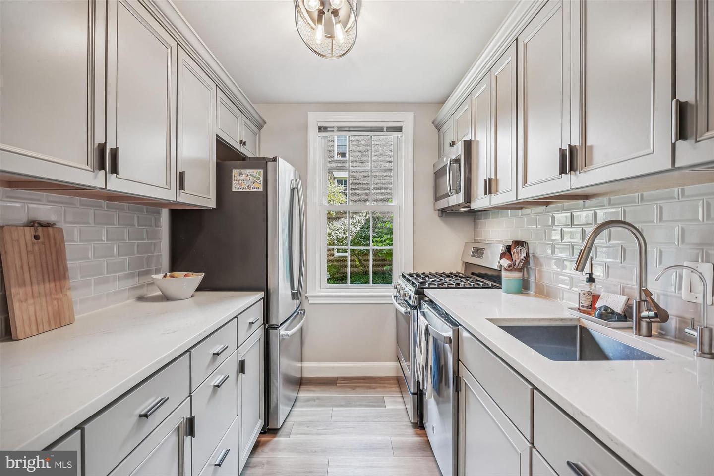 2718 ORDWAY ST NW #2, WASHINGTON, District Of Columbia 20008, 2 Bedrooms Bedrooms, ,2 BathroomsBathrooms,Residential,For sale,2718 ORDWAY ST NW #2,DCDC2224134 MLS # DCDC2224134