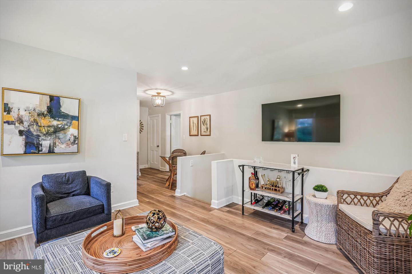 2718 ORDWAY ST NW #2, WASHINGTON, District Of Columbia 20008, 2 Bedrooms Bedrooms, ,2 BathroomsBathrooms,Residential,For sale,2718 ORDWAY ST NW #2,DCDC2224134 MLS # DCDC2224134