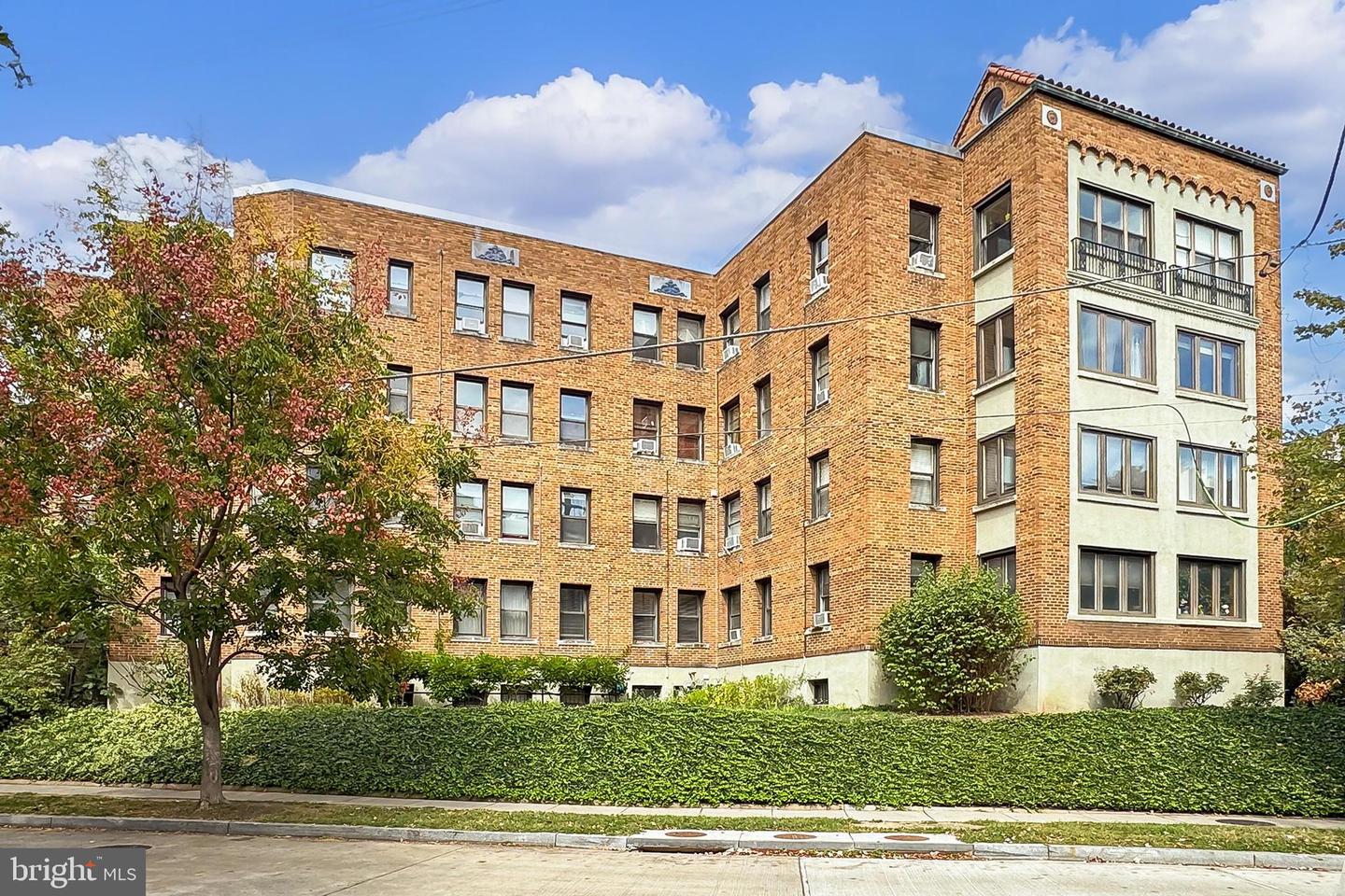 3600 CONNECTICUT AVE NW #105, WASHINGTON, District Of Columbia 20008, 3 Rooms Rooms,1 BathroomBathrooms,Residential,For sale,3600 CONNECTICUT AVE NW #105,DCDC2224252 MLS # DCDC2224252