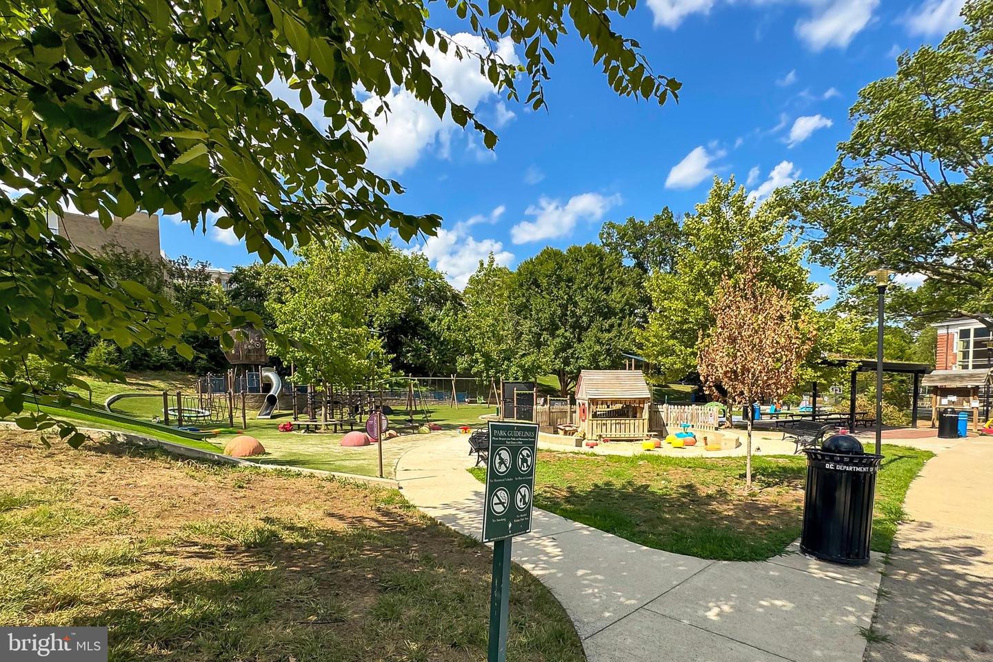 3600 CONNECTICUT AVE NW #105, WASHINGTON, District Of Columbia 20008, 3 Rooms Rooms,1 BathroomBathrooms,Residential,For sale,3600 CONNECTICUT AVE NW #105,DCDC2224252 MLS # DCDC2224252