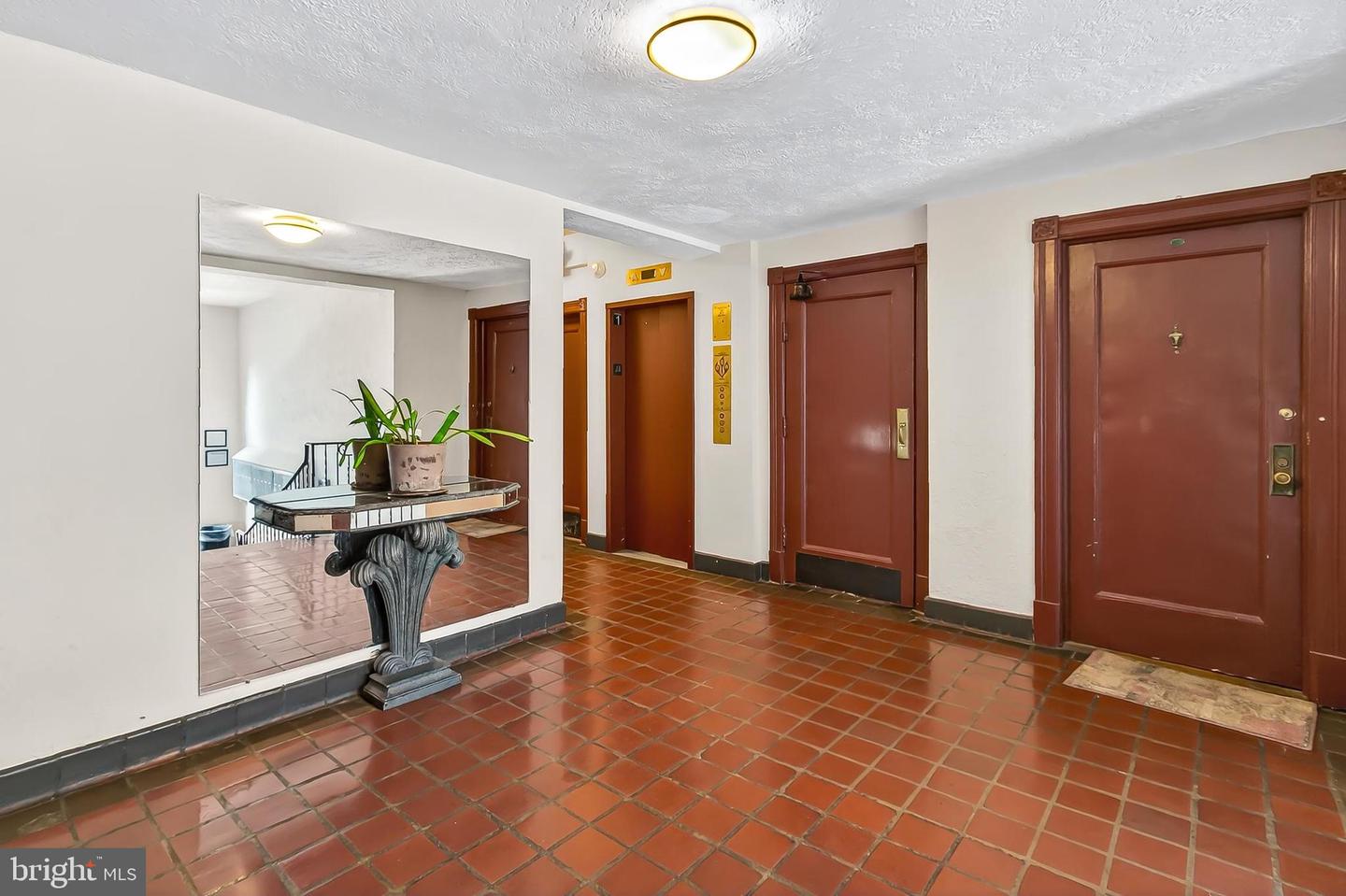3600 CONNECTICUT AVE NW #105, WASHINGTON, District Of Columbia 20008, 3 Rooms Rooms,1 BathroomBathrooms,Residential,For sale,3600 CONNECTICUT AVE NW #105,DCDC2224252 MLS # DCDC2224252