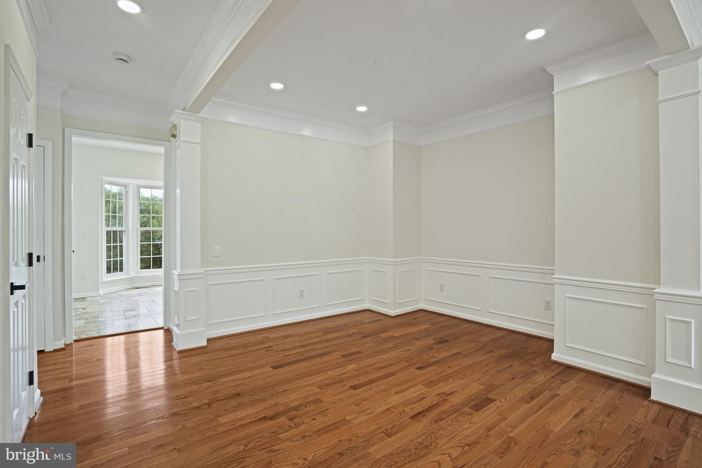 5295 COZY GLEN LN, ALEXANDRIA, Virginia 22312, 3 Bedrooms Bedrooms, ,2 BathroomsBathrooms,Residential,For sale,5295 COZY GLEN LN,VAFX2269034 MLS # VAFX2269034