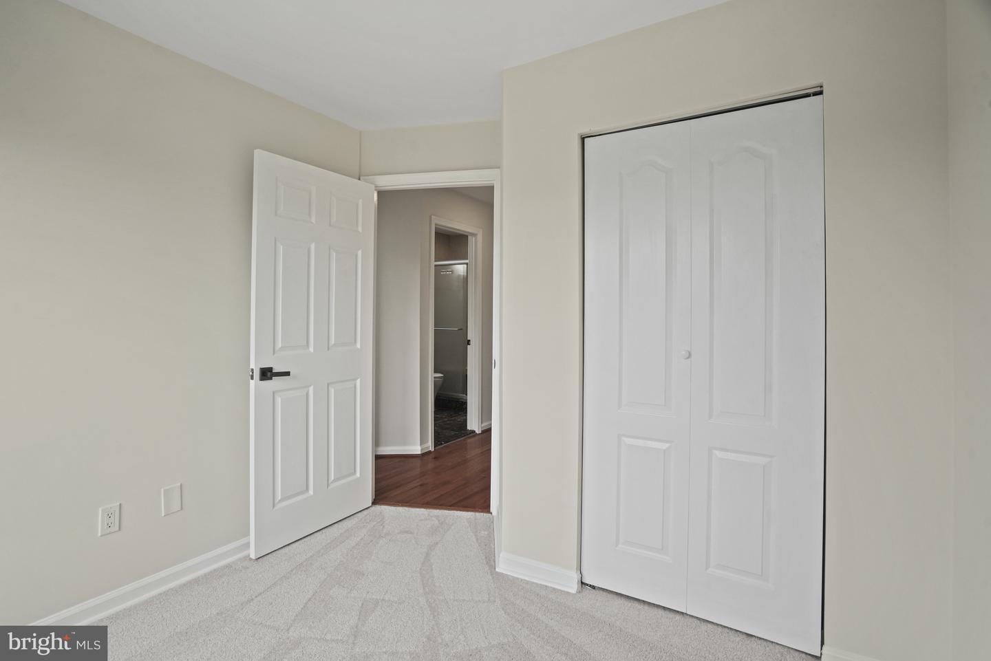 5295 COZY GLEN LN, ALEXANDRIA, Virginia 22312, 3 Bedrooms Bedrooms, ,2 BathroomsBathrooms,Residential,For sale,5295 COZY GLEN LN,VAFX2269034 MLS # VAFX2269034