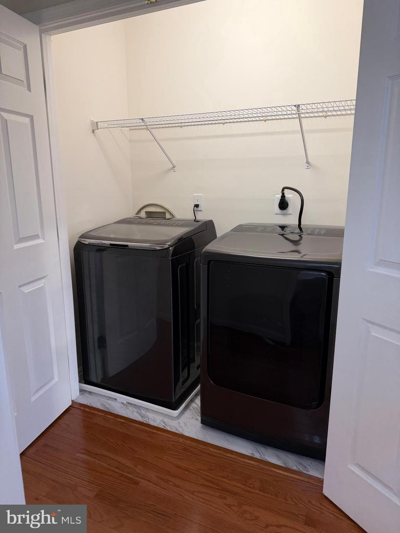 5295 COZY GLEN LN, ALEXANDRIA, Virginia 22312, 3 Bedrooms Bedrooms, ,2 BathroomsBathrooms,Residential,For sale,5295 COZY GLEN LN,VAFX2269034 MLS # VAFX2269034